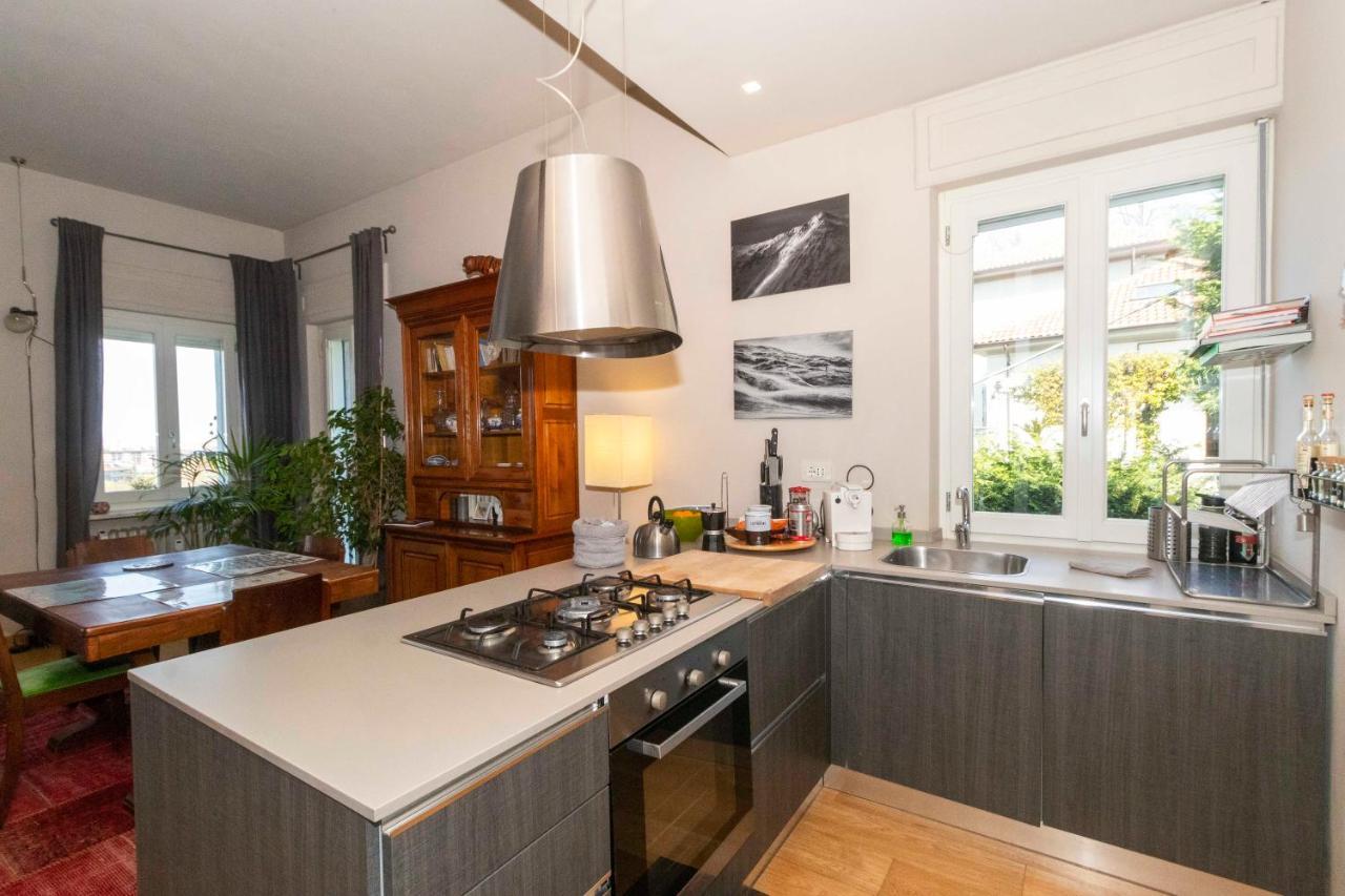 Charming Apartment With Parking! Turin Extérieur photo